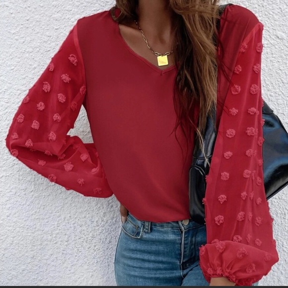 Kara and Kate 🔥🔥🔴 Red 🔴Dot 🔴Sleeve 🔴Blouse 🔴GORGEOUS!🥰 - Picture 4 of 6